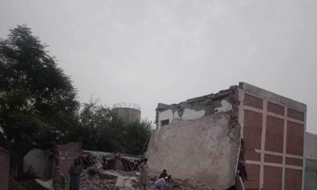 Взривиха девическо училище в Пакистан 