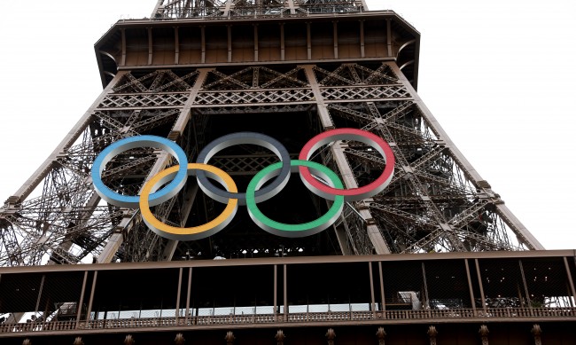 Вандали нападнаха жп мрежата във Франция часове преди Олимпиадата
