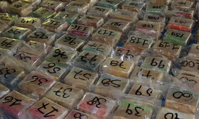 Испанската полиция откри 4 тона кокаин в чували с ориз