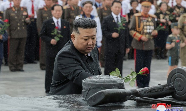 Ким призова жителите на КНДР да създадат рай за народа
