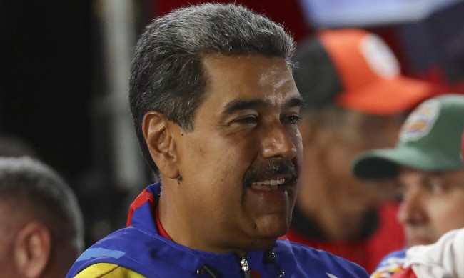 Мадуро печели трети президентски мандат във Венецуела