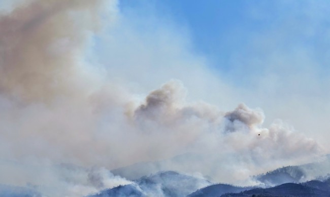 Пожар гори в предприятие за преработка на отпадъци до Царацово