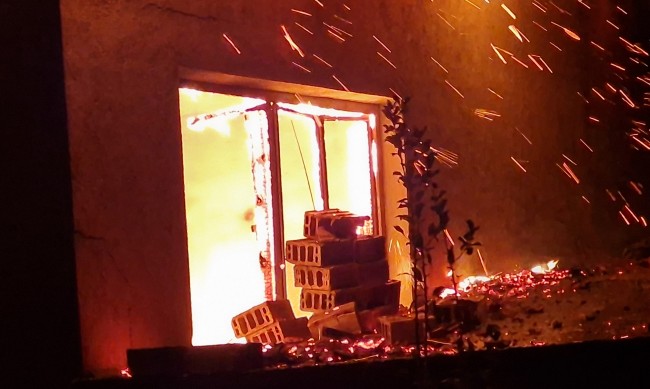 Момчета на по 7 г. запалиха умишлено къща в село Габровница