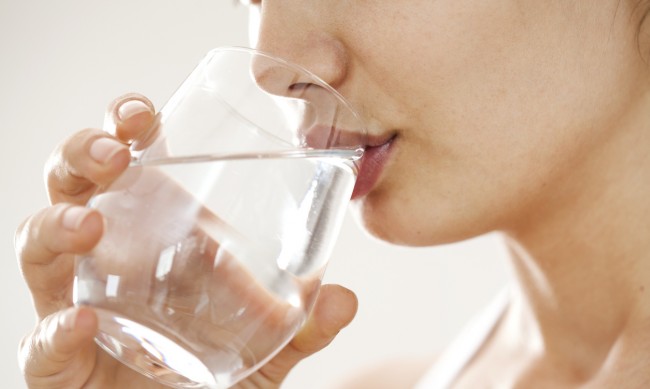 Какво ще се случи, ако заместите всички напитки с чиста вода?