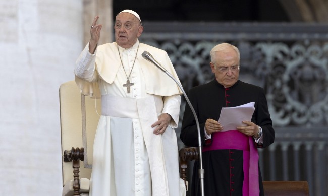 Ватиканът се присети: Натъжен от пародията на "Тайната вечеря" на Олимпиадата