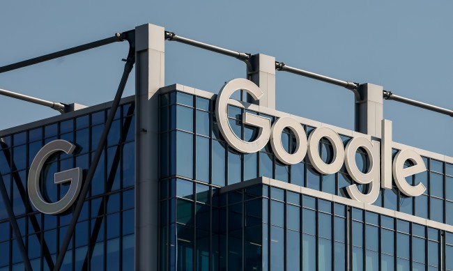 САЩ обвини Google в монопол 