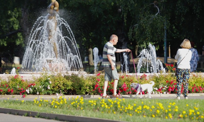 Над цялата страна ще е слънчево утре, морската вода е 26°-27°