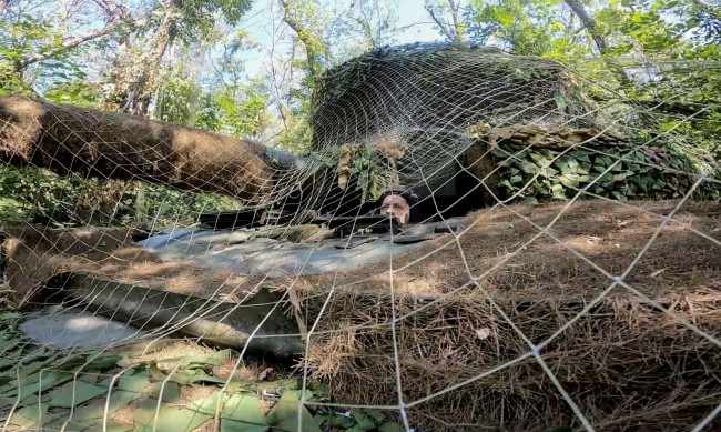 Русия евакуира втори свой регион, Украйна засилва военната активност