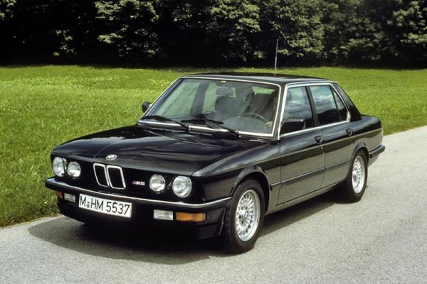 BMW M   -   70-  